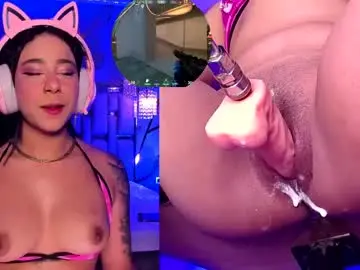 Chaturbate Free Live Porn of ginakurt_