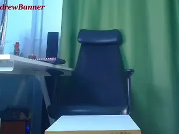 Chaturbate Live Sex Cam of andrewbanner