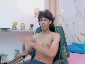 Chaturbate Free Live Porn of zayn_fox32