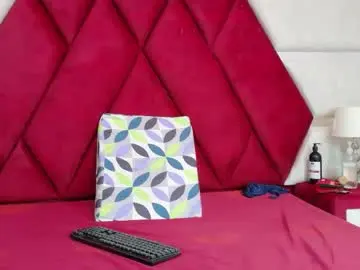 Chaturbate Watch Live Sex Cams of kity_spiderr