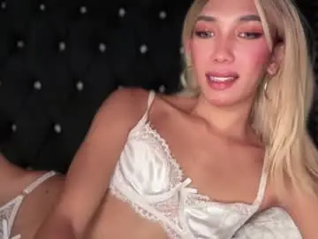Chaturbate Free Porn Cam of azalea_cum69