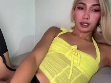 Chaturbate Adult Webcam of azalea_cum69