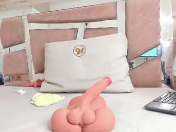 Chaturbate Free Porn Cam of cristine_colins