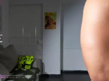 Chaturbate Sex Cam of horny_nick18
