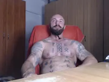 Chaturbate Live Sex Cam of strongivan