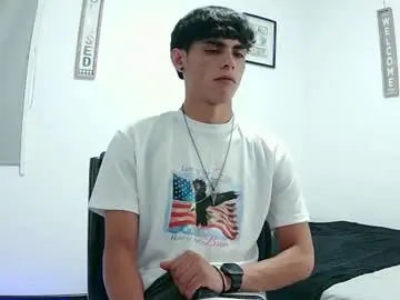 Chaturbate Free Live Porn of harrythomson1