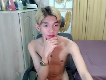 Chaturbate Live Porn of urasian_john20