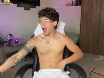 Chaturbate Free Porn Cam of kisan_smith