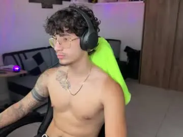 Chaturbate Free Porn Cam of kisan_smith