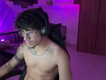 Chaturbate Free Porn Cam of kisan_smith