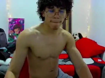 Chaturbate Live Porn of tom_blue10