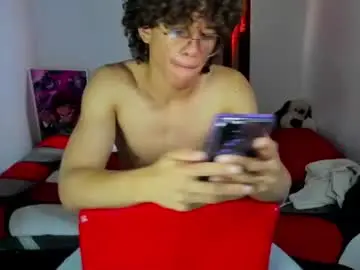 Chaturbate Live Porn of tom_blue10