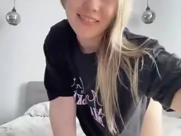 Chaturbate Best live sex cam show of alyrasun