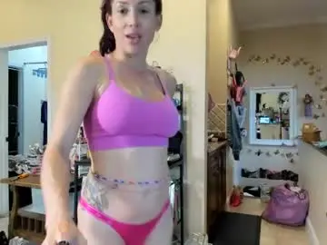 Chaturbate Live Sex Cam of lelulovexo
