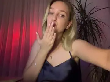 Chaturbate Free Porn Cam of kiramoon_8