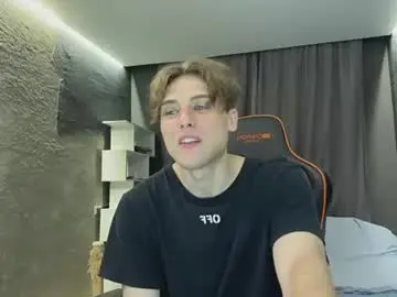 Chaturbate Live Sex Cam of devilnut1