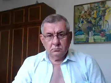 Chaturbate Watch Live Sex Cams of machomale3