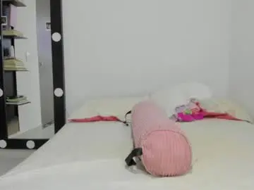 Chaturbate Live Sex Cam of _lunapetite