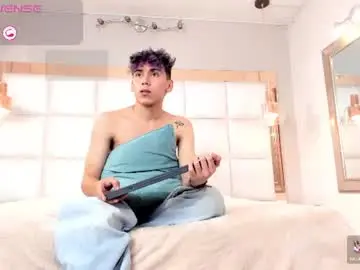 Chaturbate Free Porn Cam of liaml_18_