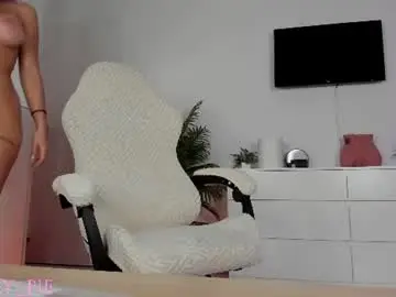 Chaturbate Adult Video Chat of xjelly_piee