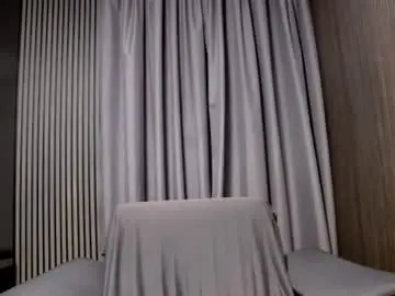 Chaturbate Live Sex Cam of antoniovalentinidiamond