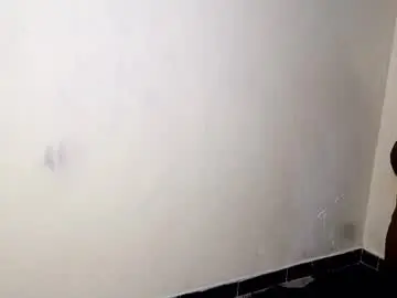 Chaturbate Live Porn of averygoodbadgirl