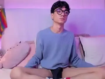 Chaturbate Live Sex Cam of phillicious_