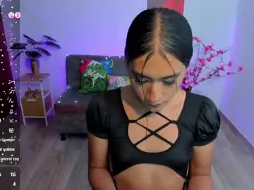 Chaturbate Live Sex Cam of camila_harperr