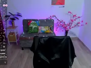 Chaturbate Live Sex Cam of camila_harperr