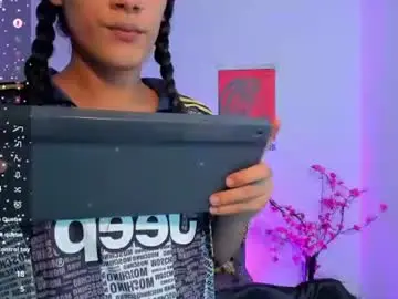 Chaturbate Best live sex cam show of camila_harperr