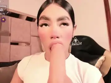 Chaturbate Live Sex Cam of sussie_thompsom