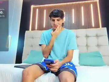 Chaturbate Best live sex cam show of zack23__