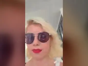 Chaturbate Live Sex Cam of andromedasoul