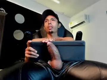 Chaturbate Adult Webcams of titobell10