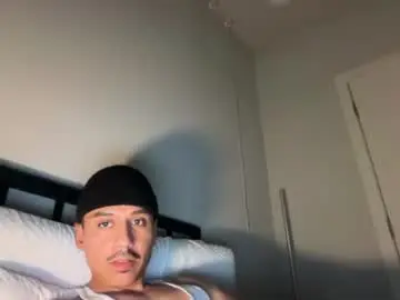 Chaturbate Sex Cam of xmomentumx