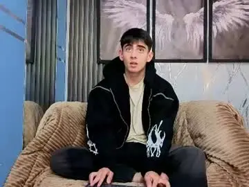 Chaturbate Live Sex of demian_hot99