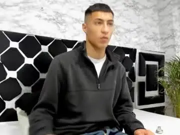 Chaturbate Live Sex Cam of mr_porn_9