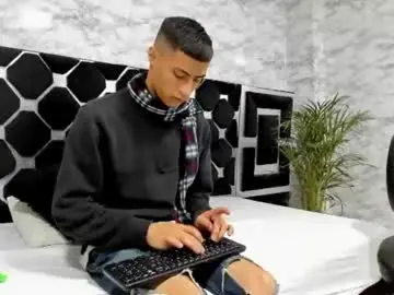 Chaturbate Watch Live Sex Cams of mr_porn_9