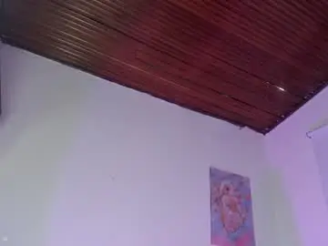 Chaturbate Live Sex Cam of ale_alejandra