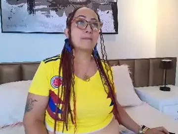 Chaturbate Adult Video Chat of alessandraleroy