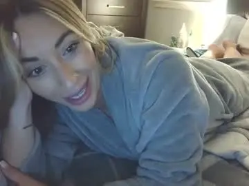 Chaturbate Live Sex Cam of bhansen111