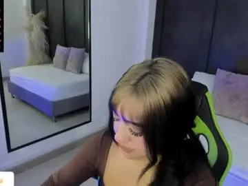 Chaturbate Adult Video Chat of caroline23_x