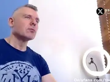 Chaturbate Nude Webcam of tomfoxcam