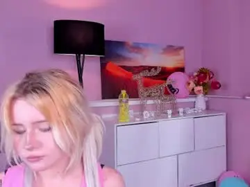 Chaturbate Watch Live Sex Cams of kiki_peach