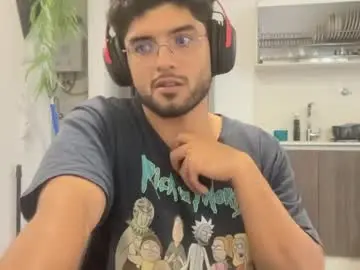 Chaturbate Live Sex Cam of bdever7