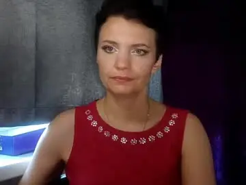 Chaturbate Best live sex cam show of hotmamaqueen234