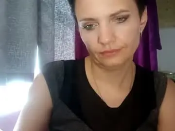 Chaturbate Best live sex cam show of hotmamaqueen234