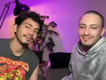 Chaturbate Live Sex of noah_and_steven