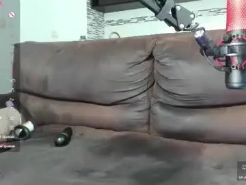 Chaturbate Sex Chat of emilymichaels