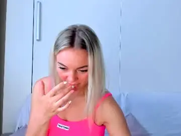 Chaturbate Live Sex Cam of adriana_coy_